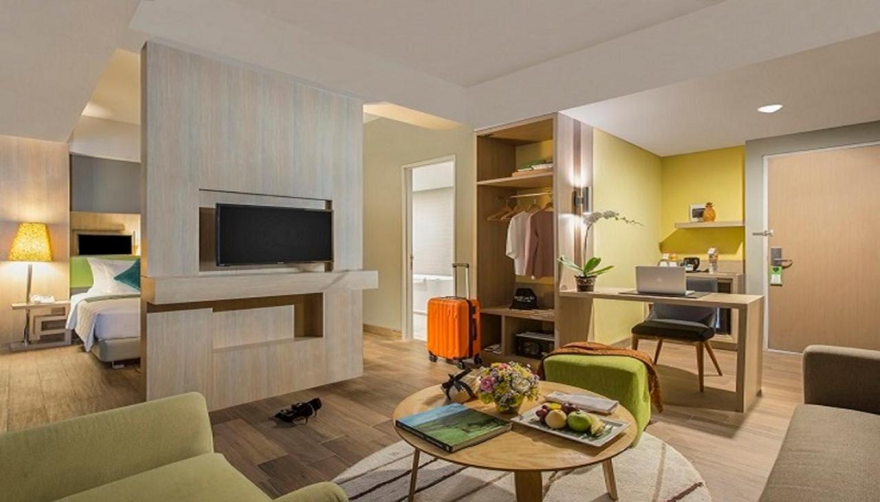 Khas Gresik Hotel Екстериор снимка