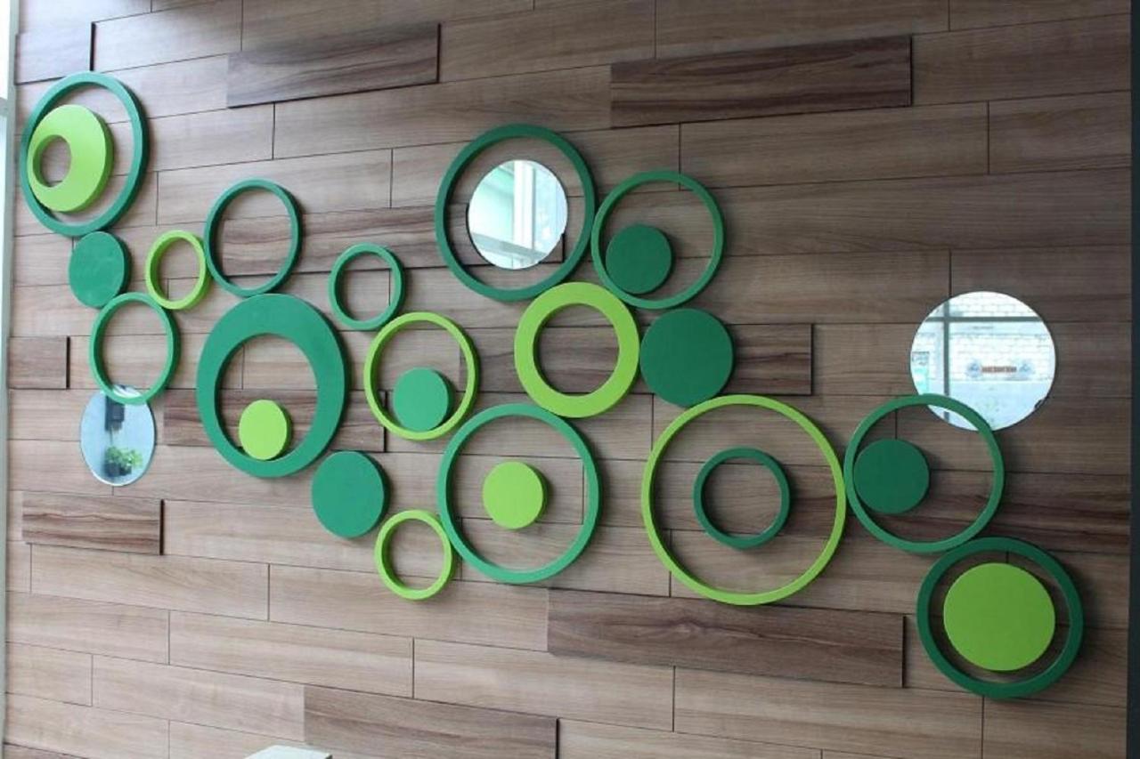 Khas Gresik Hotel Екстериор снимка
