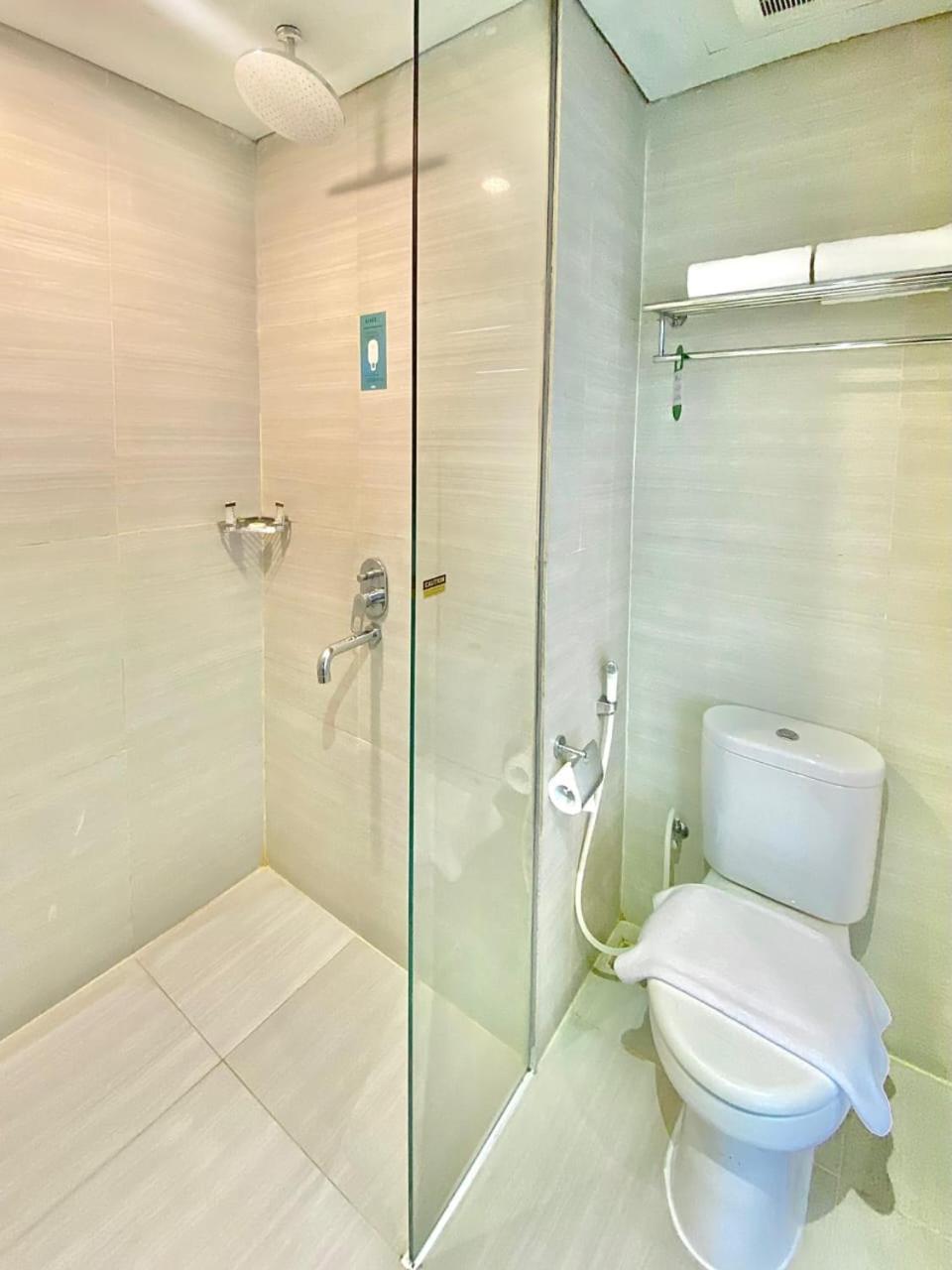 Khas Gresik Hotel Екстериор снимка