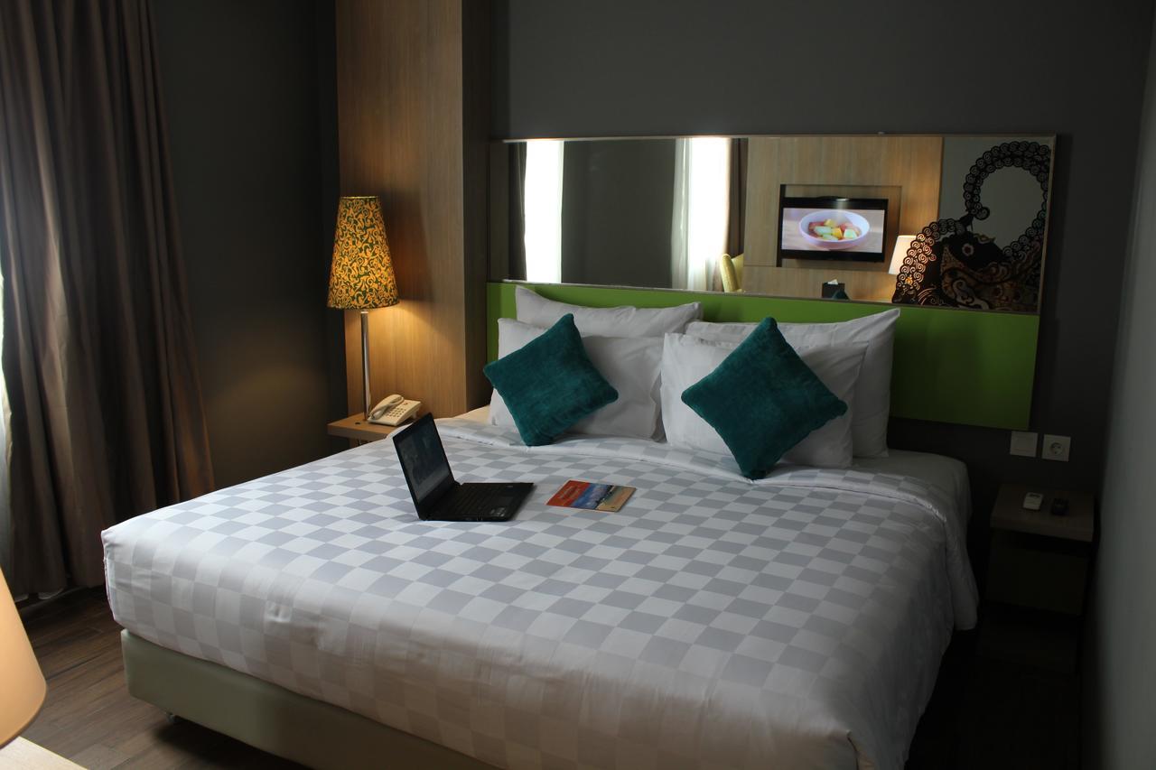 Khas Gresik Hotel Екстериор снимка