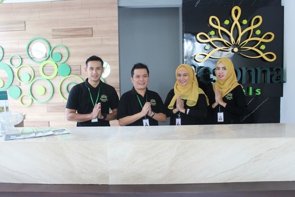 Khas Gresik Hotel Екстериор снимка
